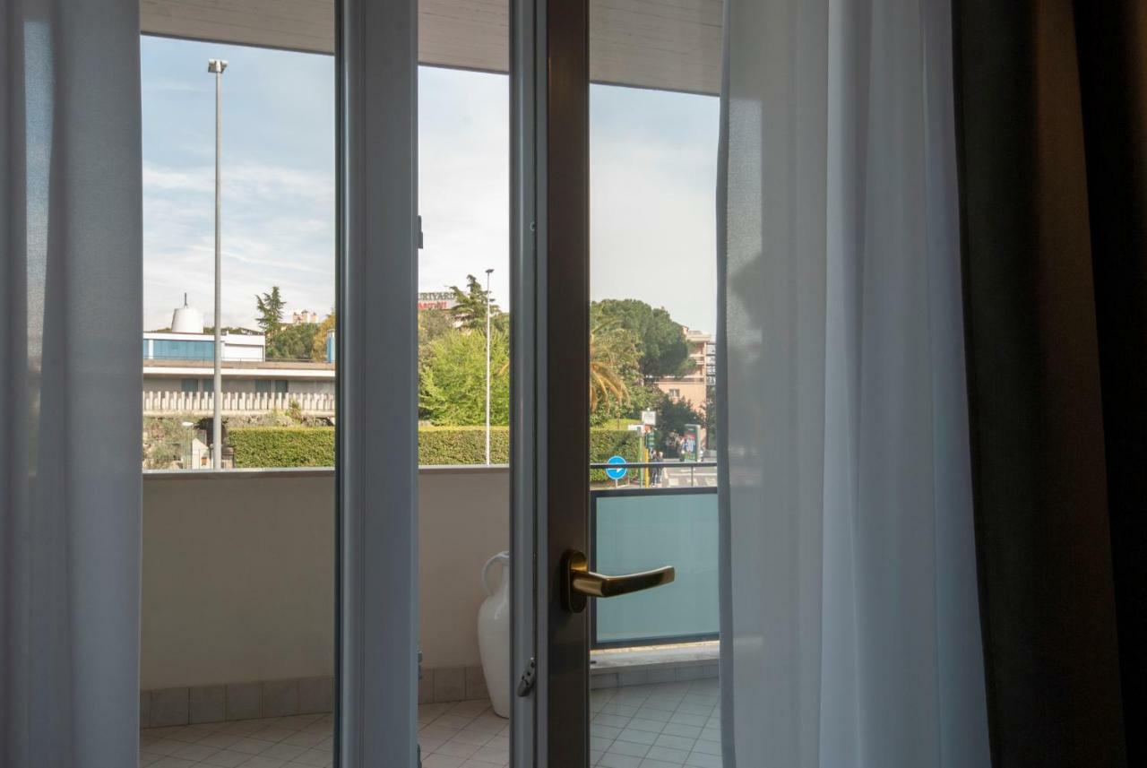 Nouvelle Maison Rome Luxury Palace Рим Екстериор снимка