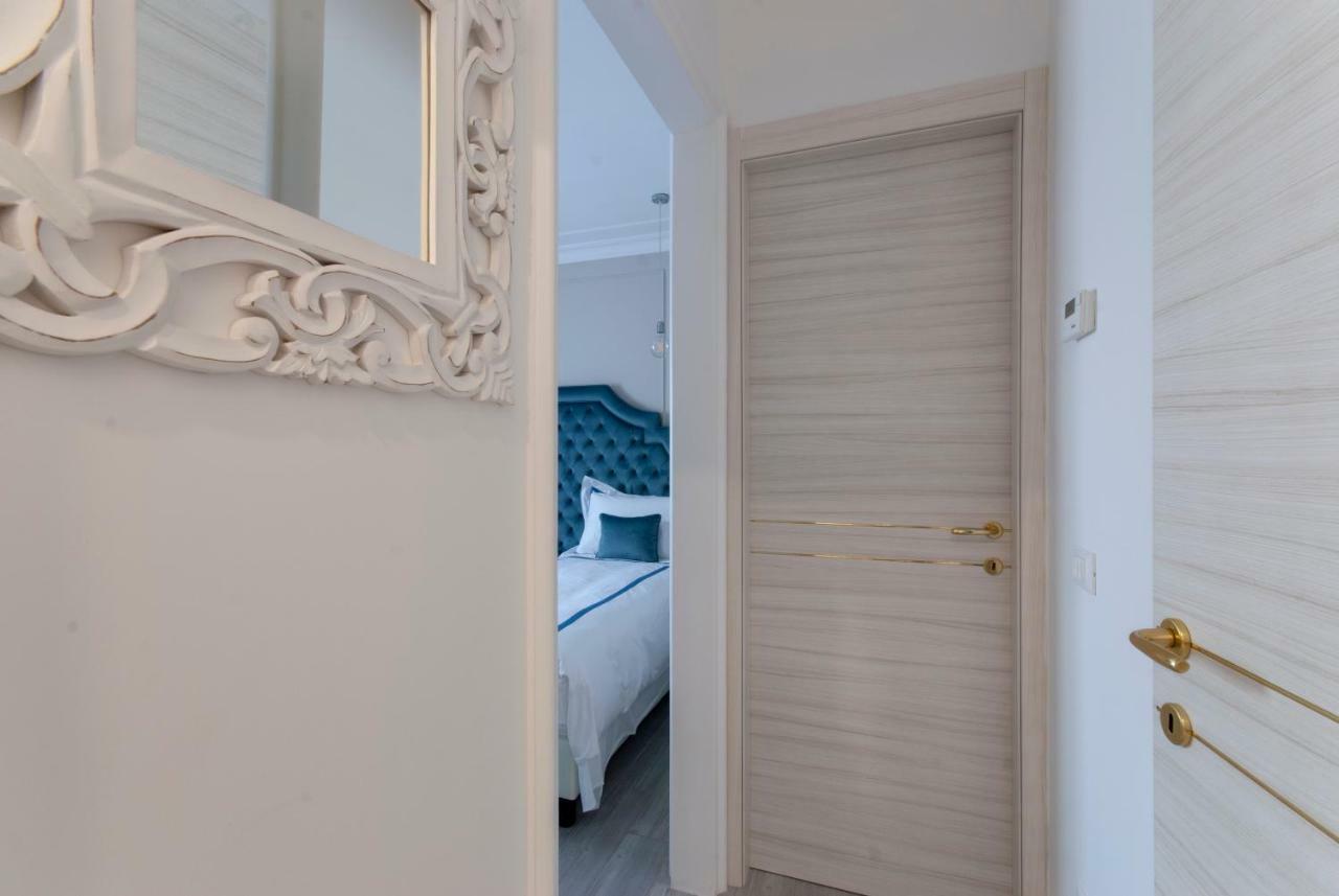 Nouvelle Maison Rome Luxury Palace Рим Екстериор снимка