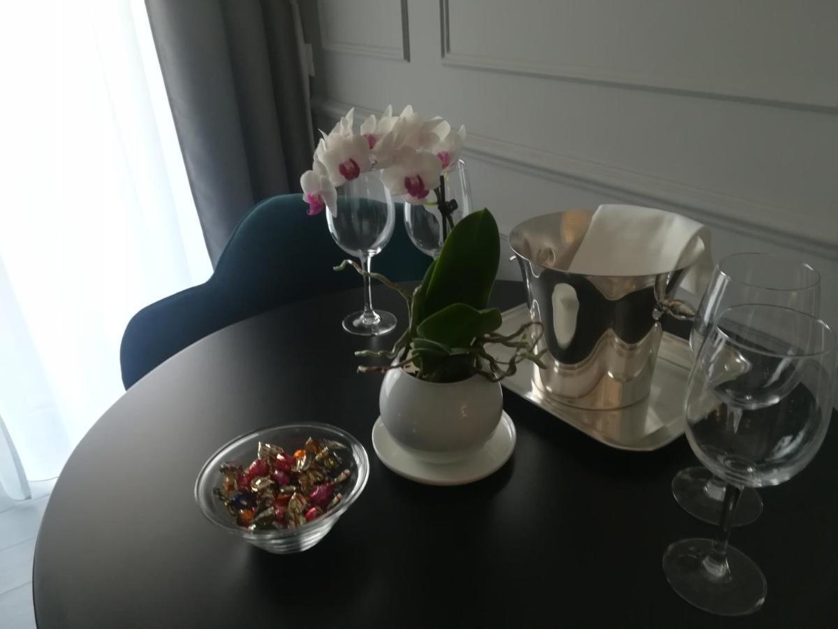 Nouvelle Maison Rome Luxury Palace Рим Екстериор снимка